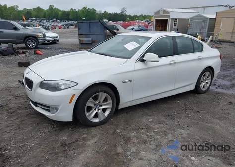 2013 BMW 528I из США, поврежденный, VIN WBAXG5C54DD229338